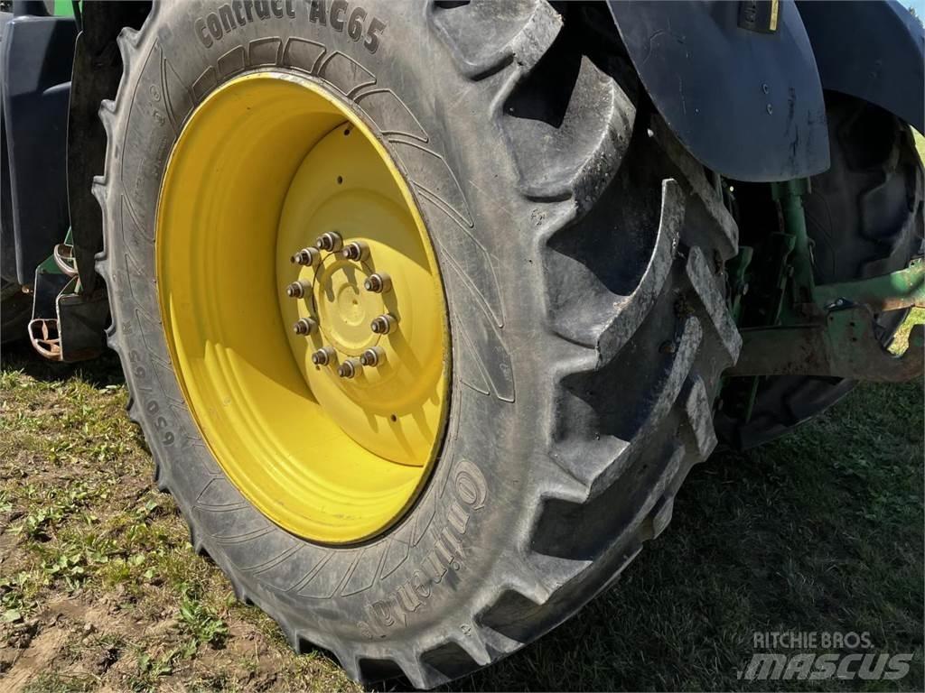 John Deere 6210R Traktorer