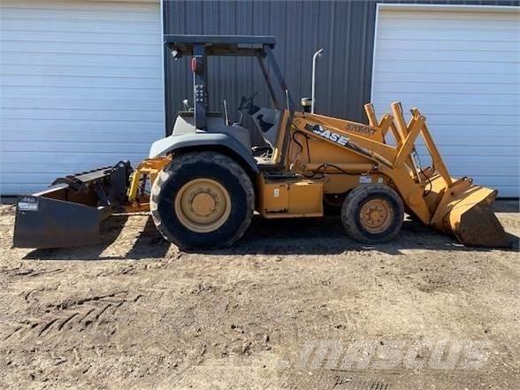 CASE 570M XT Hjullastere