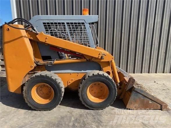 CASE 70XT Kompaktlastere