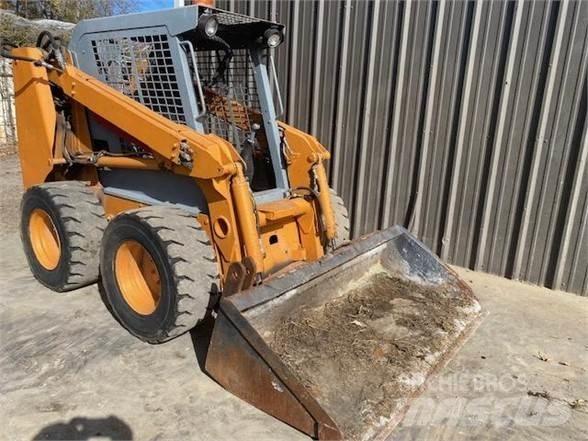 CASE 70XT Kompaktlastere