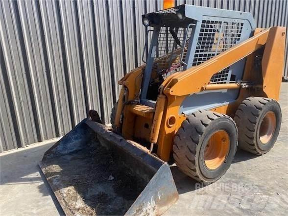 CASE 70XT Kompaktlastere