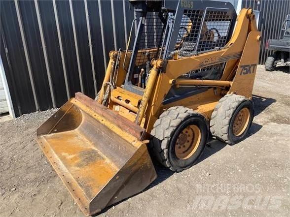 CASE 75XT Kompaktlastere