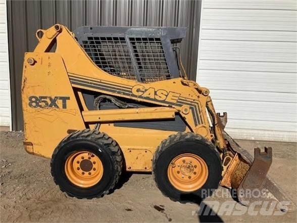CASE 85XT Kompaktlastere