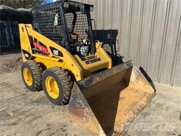 CAT 216B2 Kompaktlastere