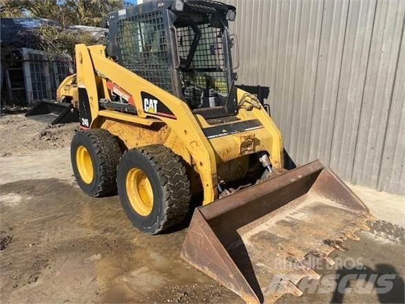 CAT 246 Kompaktlastere
