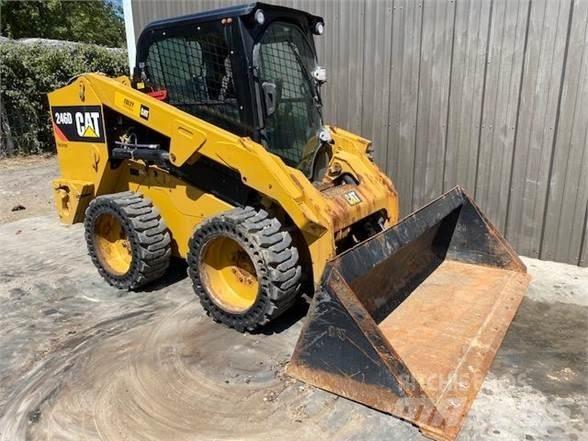 CAT 246D Kompaktlastere