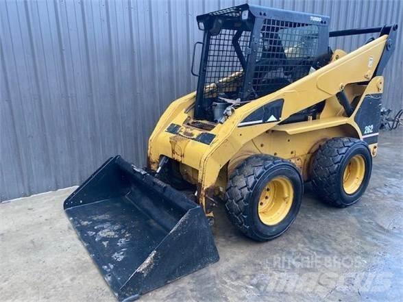 CAT 262 Kompaktlastere