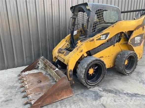 CAT 272C Kompaktlastere