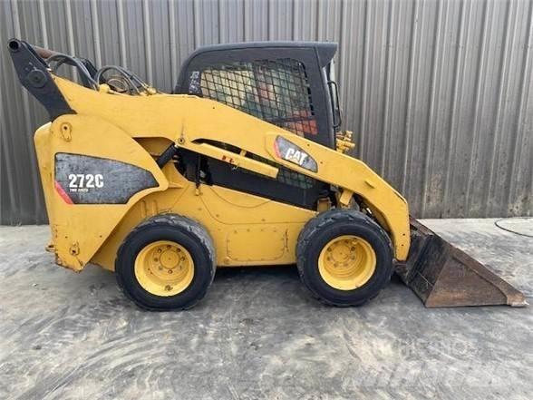 CAT 272C Kompaktlastere