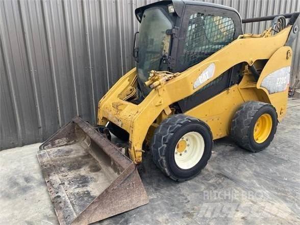 CAT 272C Kompaktlastere