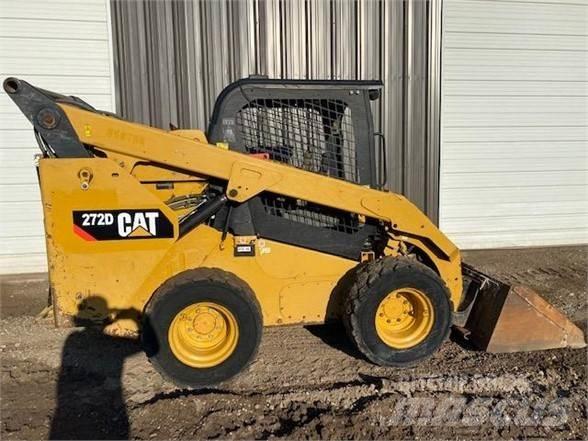 CAT 272D Kompaktlastere