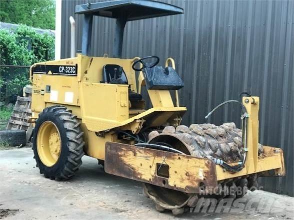 CAT CP-323C Valsetog