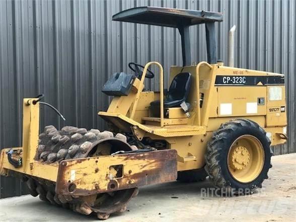 CAT CP-323C Valsetog