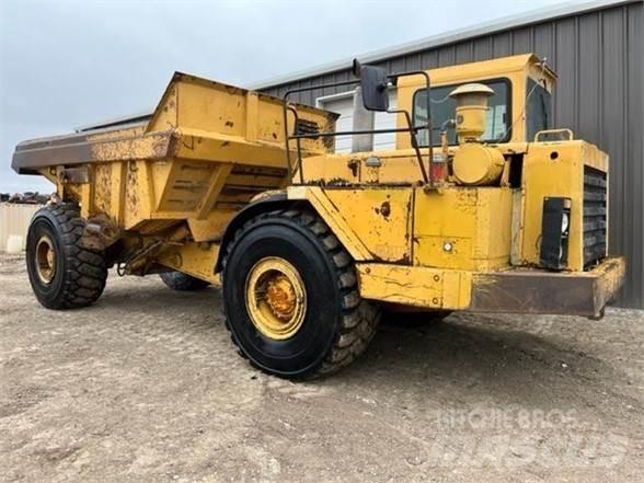 CAT D25C Rammestyrte Dumpere