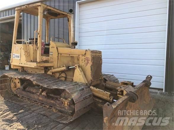 CAT D3B Dozere Beltegående