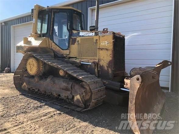 CAT D6M XL Dozere Beltegående