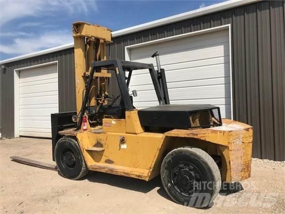 CAT V225B Diesel Trucker