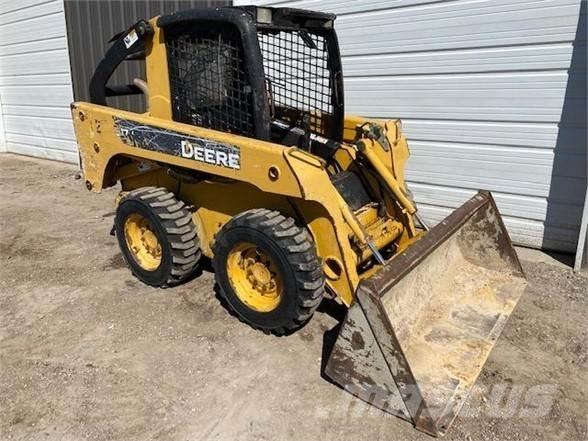 John Deere 317 Kompaktlastere