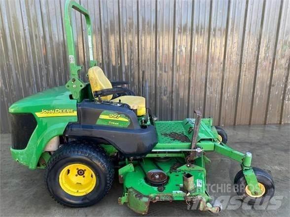 John Deere 997 Spakstyrte gressklippere
