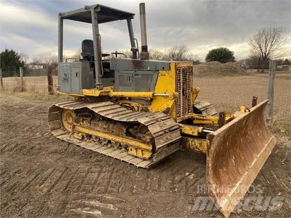 Komatsu D32P-1 Dozere Beltegående