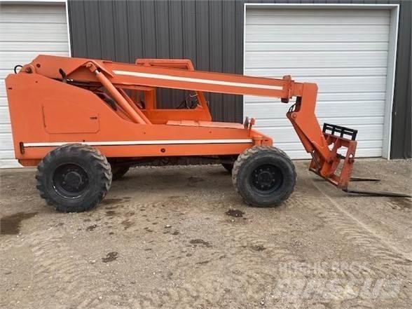SkyTrak 5028 Teleskoplastere