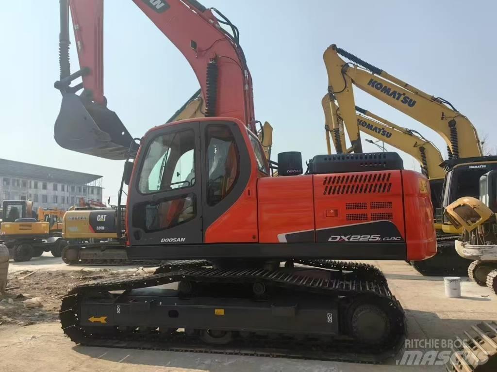 Doosan DX 225 LC Beltegraver