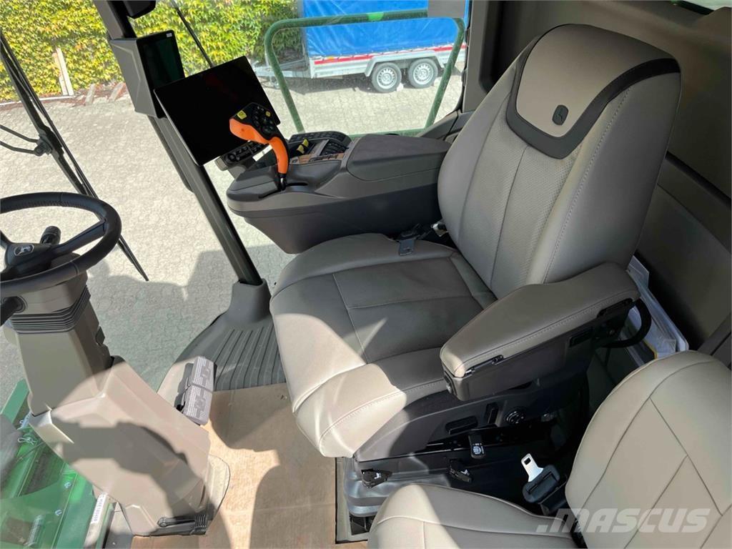 John Deere T5 600 Skurtreskere