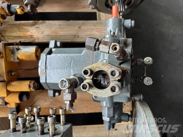 Liebherr HMF 75-02 Hydraulikk