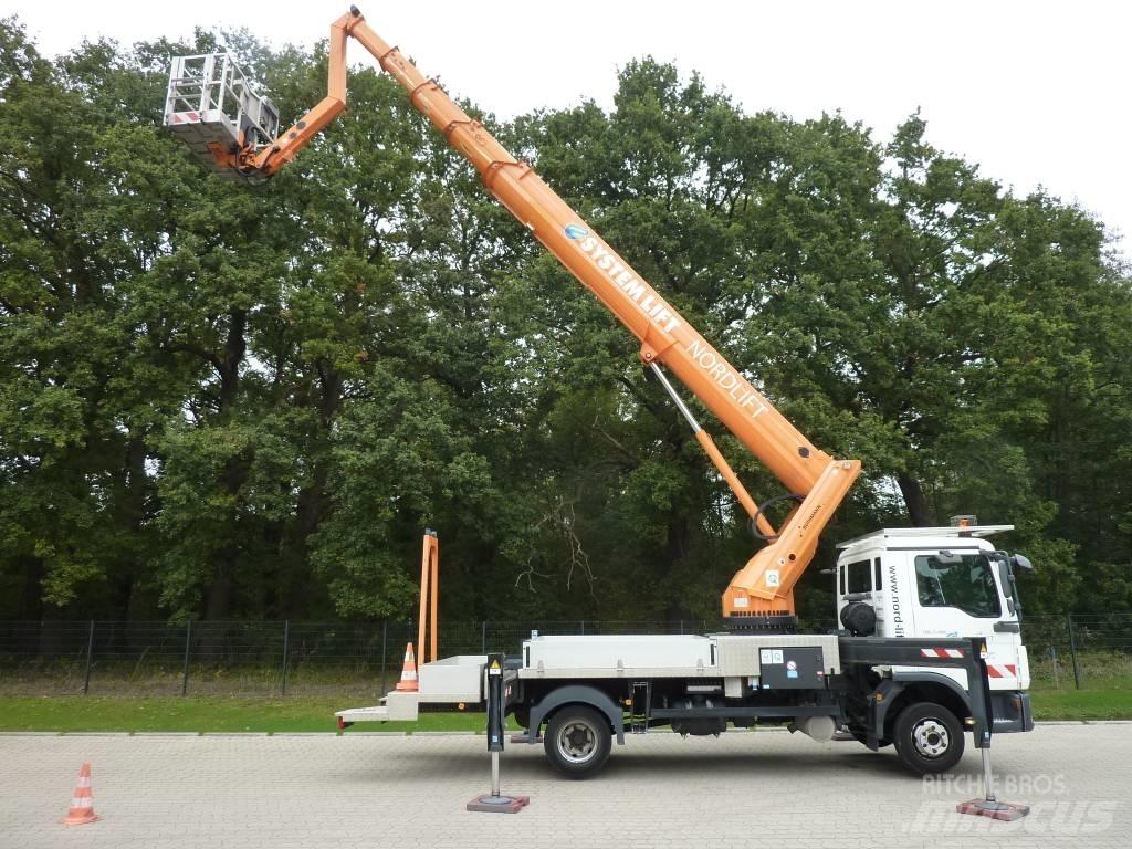Ruthmann T 330 Bilmontert lift