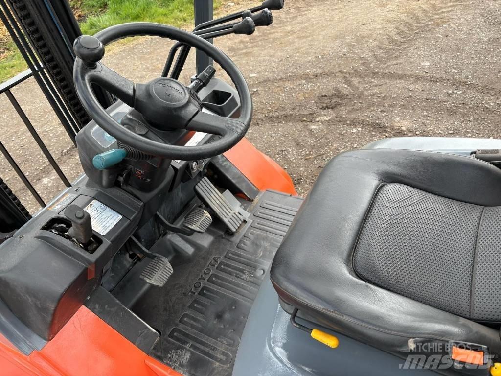 Toyota 7FGJ35 Propan trucker