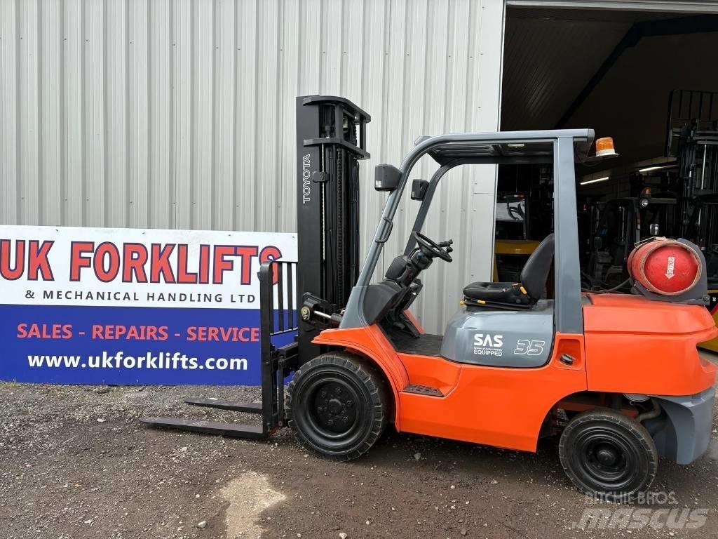 Toyota 7FGJ35 Propan trucker