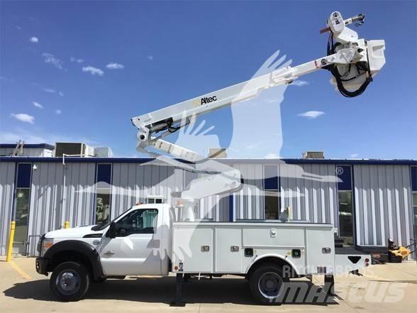 Altec AT40M Bilmontert lift