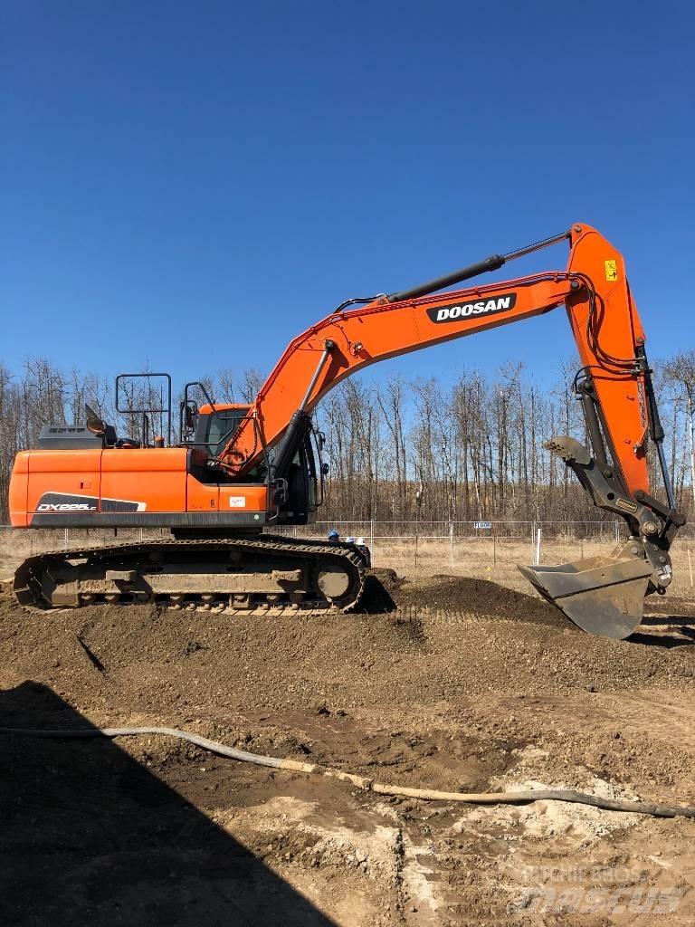 Develon DX225LC-5 Beltegraver