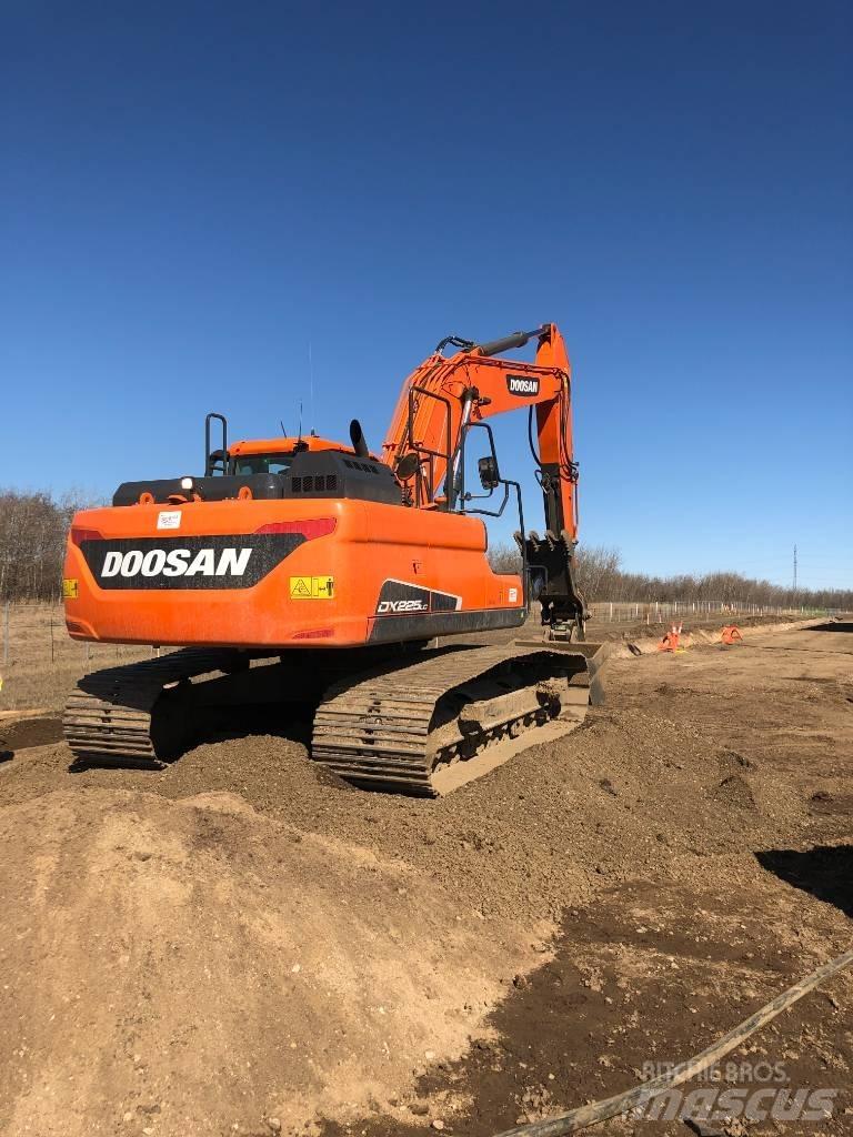 Develon DX225LC-5 Beltegraver