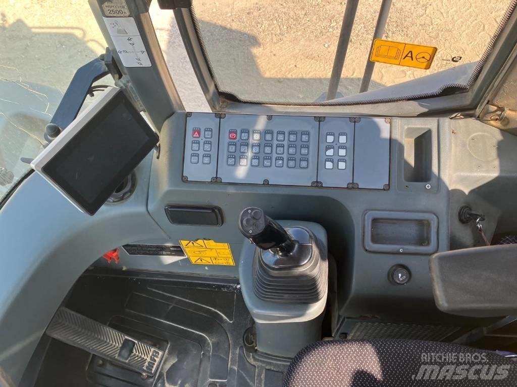 Liebherr L 566 Hjullastere