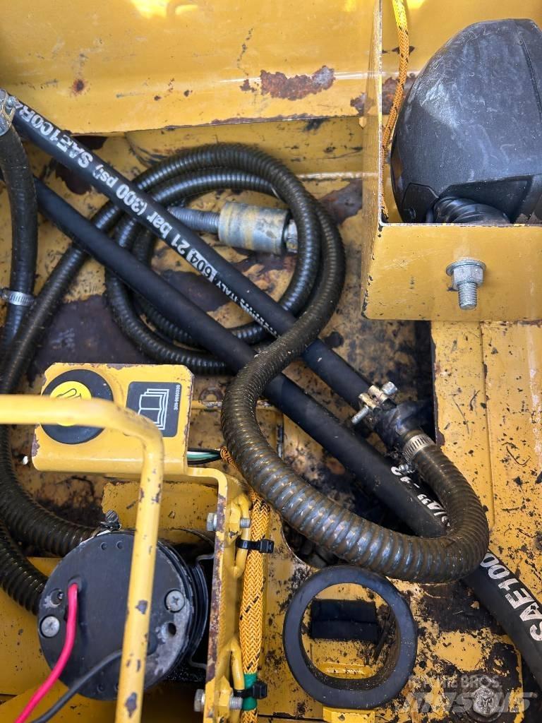 CAT 313 F LGC Beltegraver