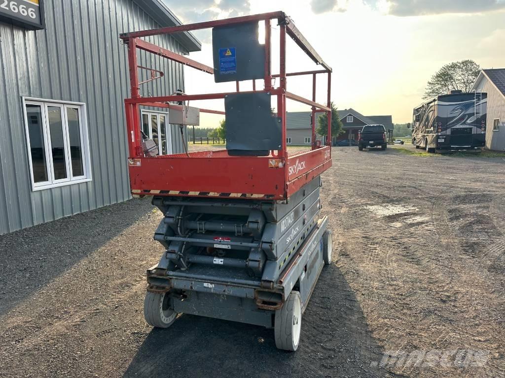 SkyJack SJ 4632 Sakselifter