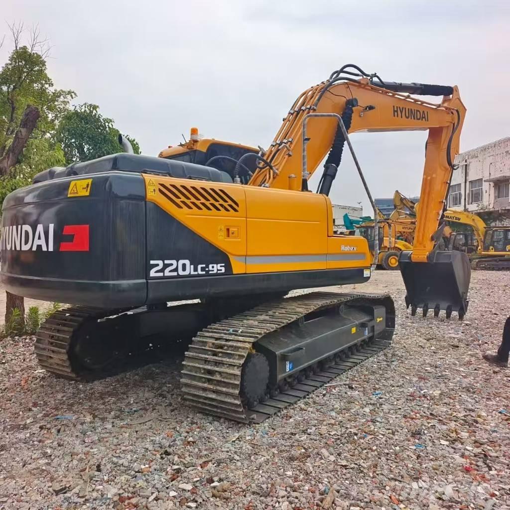 Hyundai 220LC-9S Beltegraver