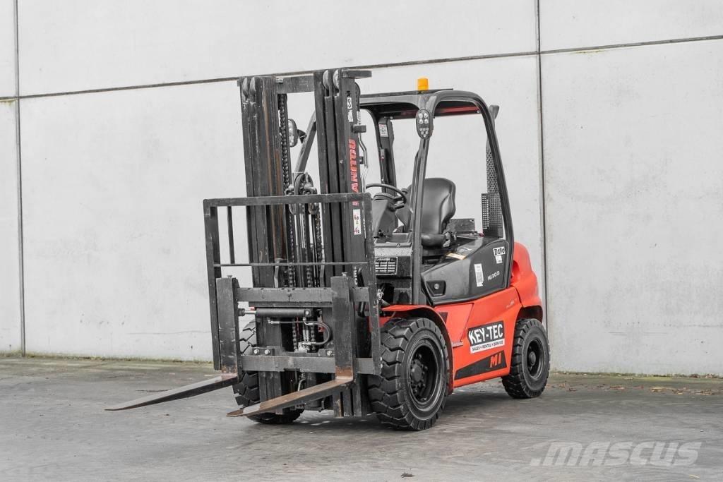 Manitou MI 30 D Diesel Trucker