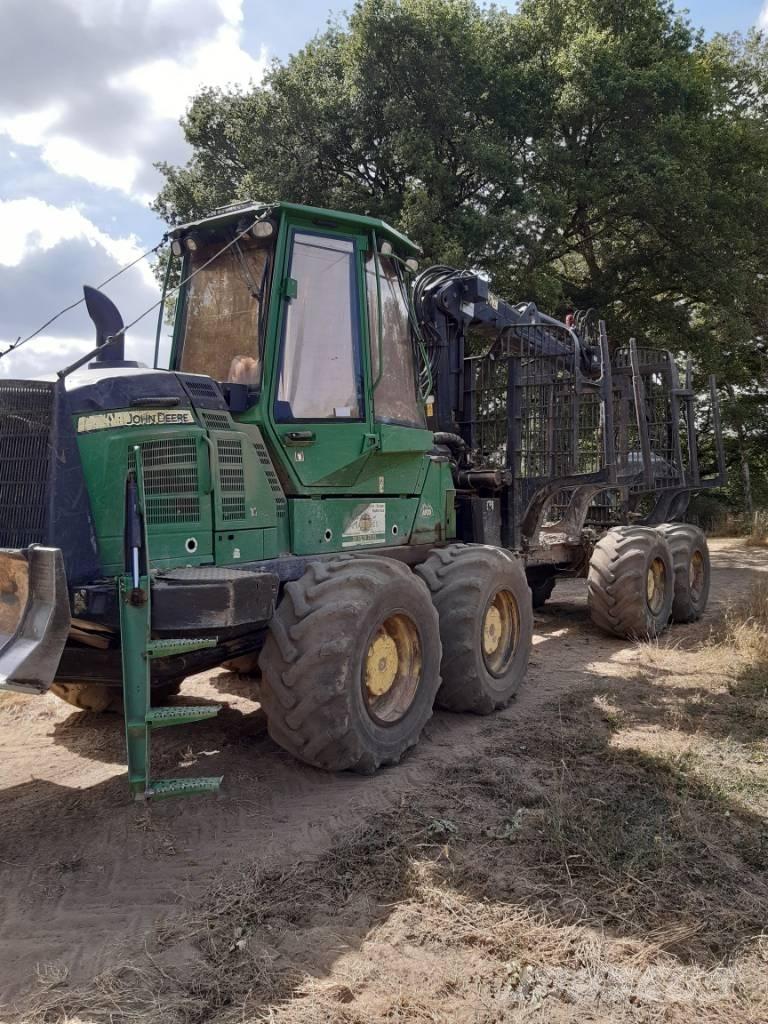 John Deere 1210 G Lassbærere
