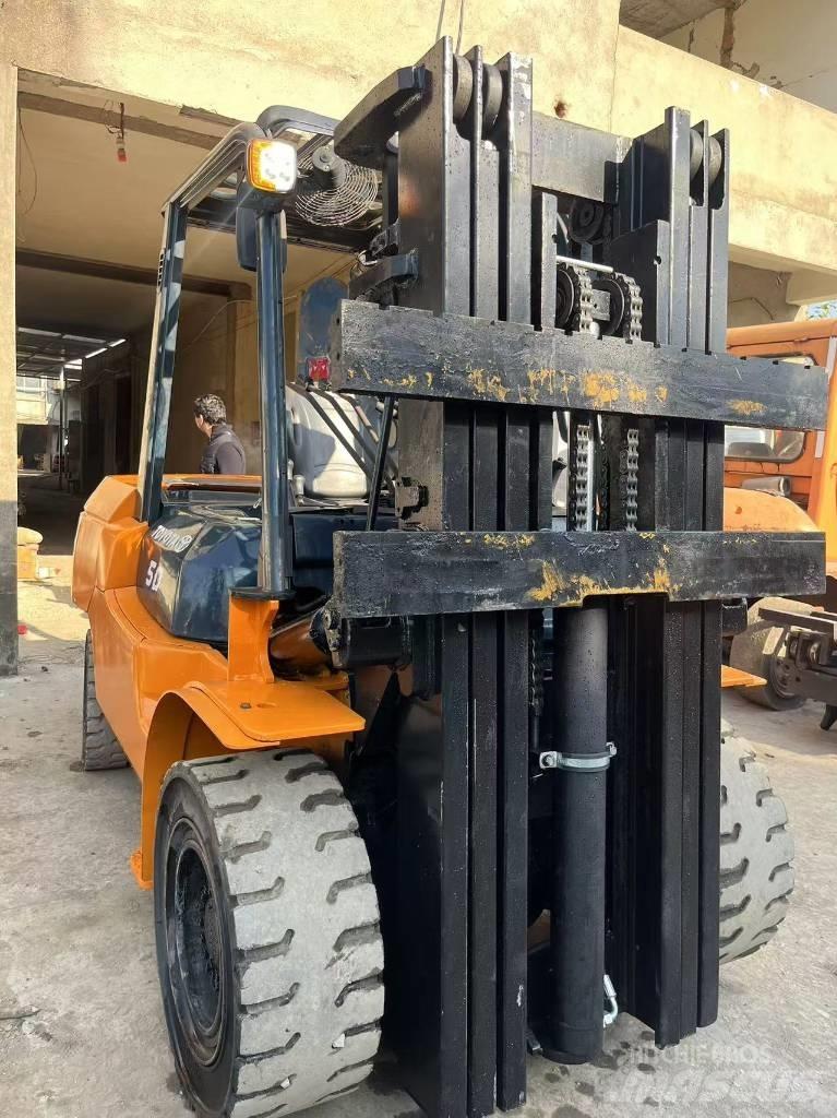 Toyota FD 50 Diesel Trucker