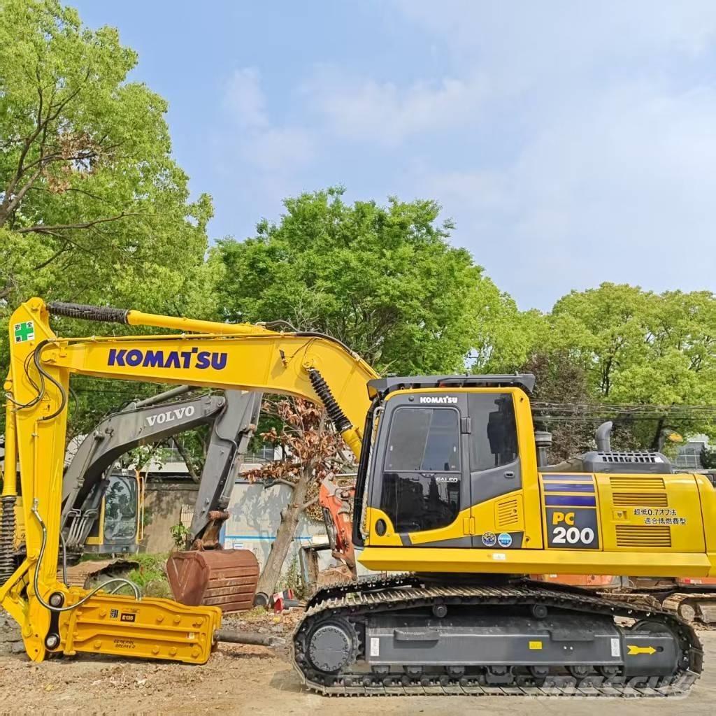 Komatsu PC 200-8 Beltegraver