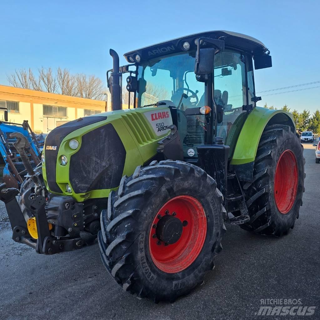 CLAAS Arion 550 Traktorer