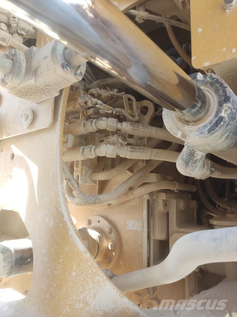 CAT 966 M Hjullastere