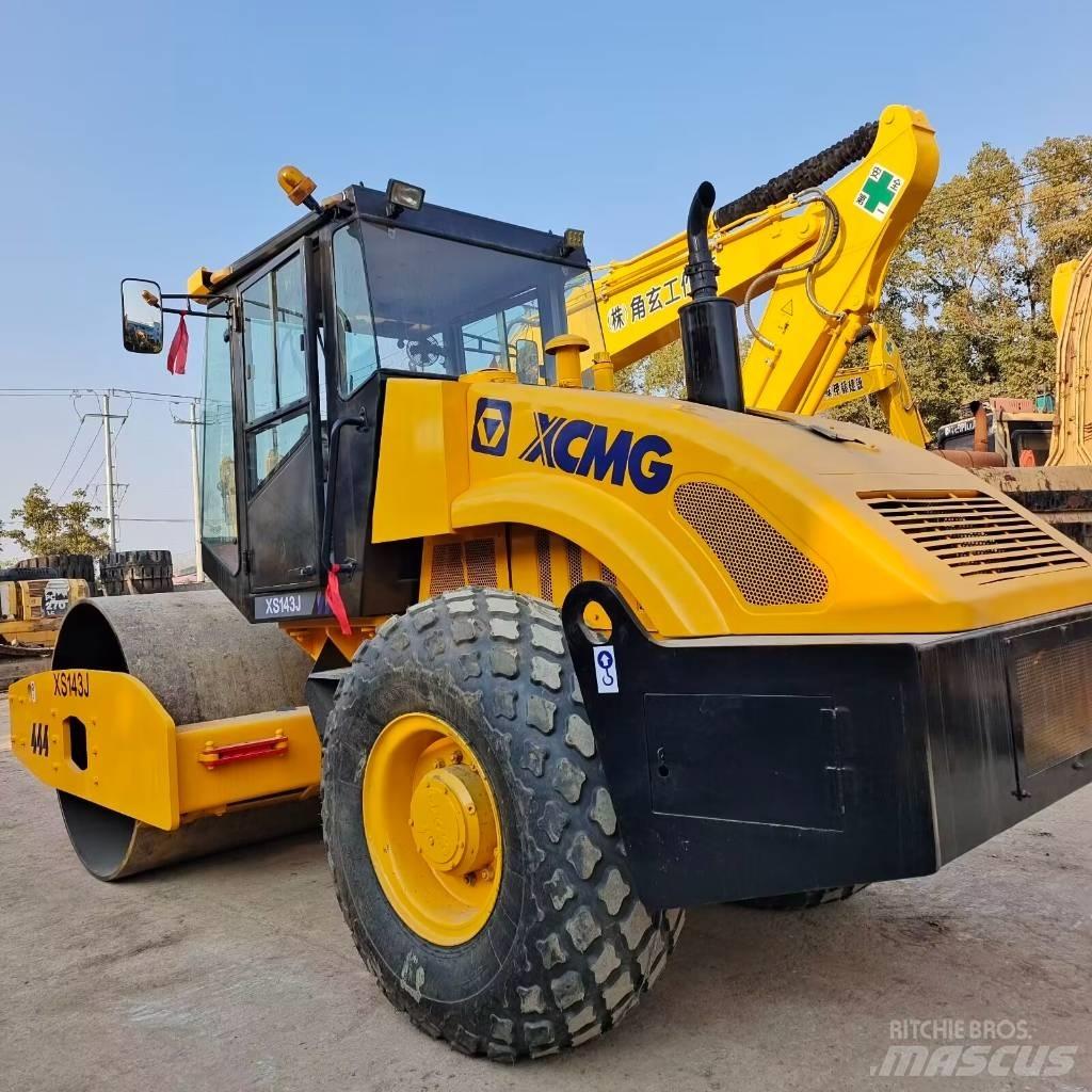 XCMG XS 142 J Valsetog