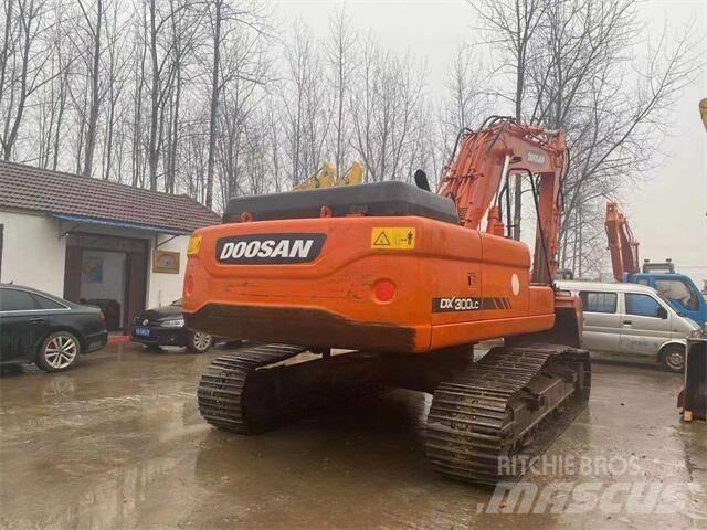Doosan DX300LC Beltegraver