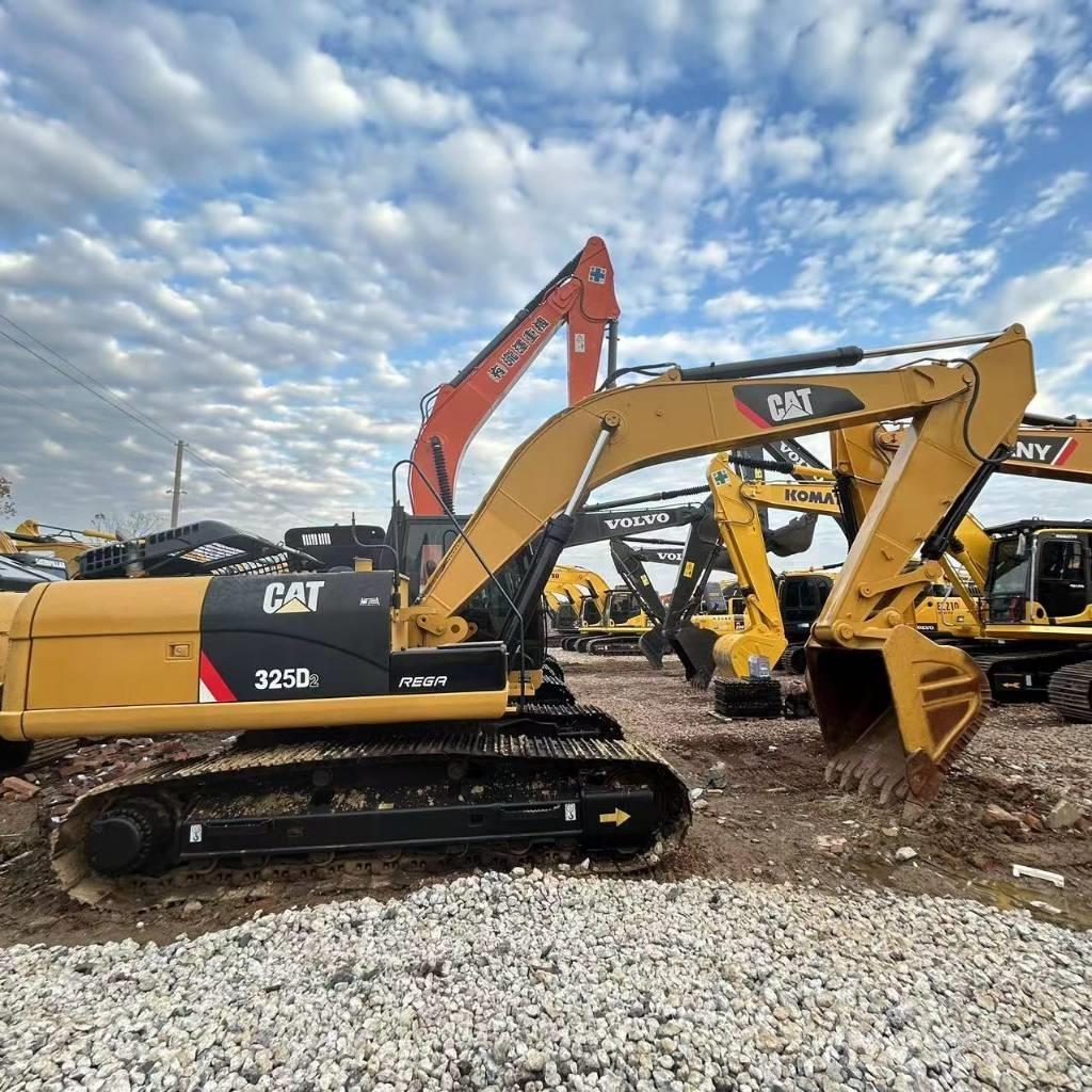 CAT 325 D Beltegraver