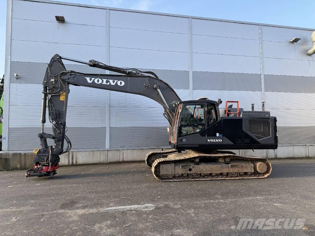 Volvo EC 250 EL Beltegraver