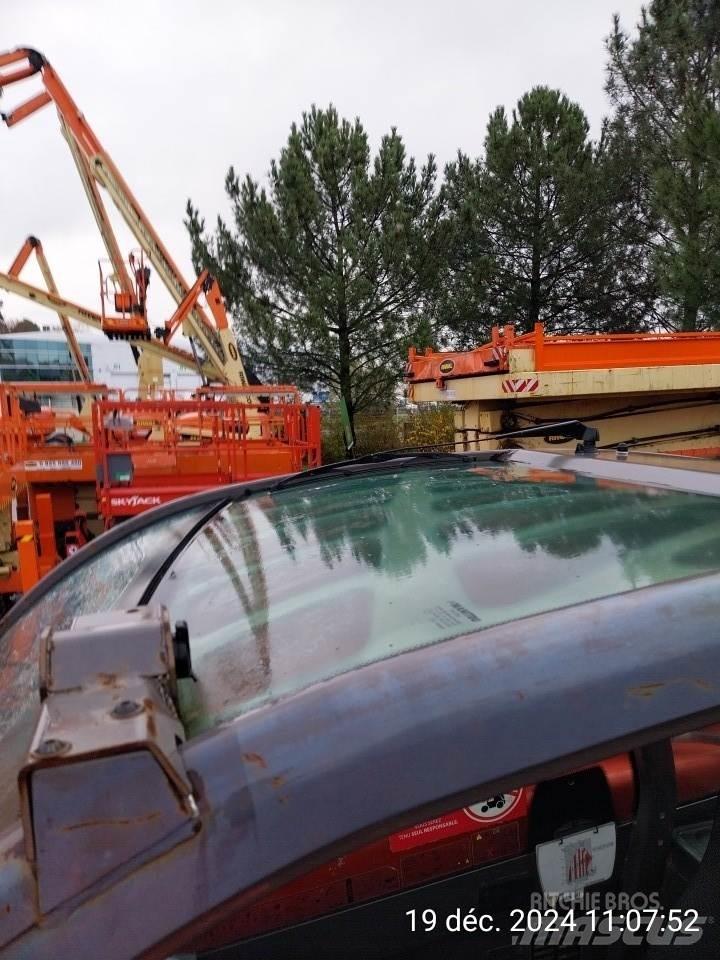 Manitou MT1440 Teleskoplastere