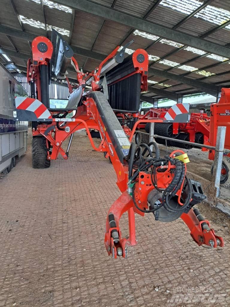 Kuhn Merge Maxx Raker og høyvendere